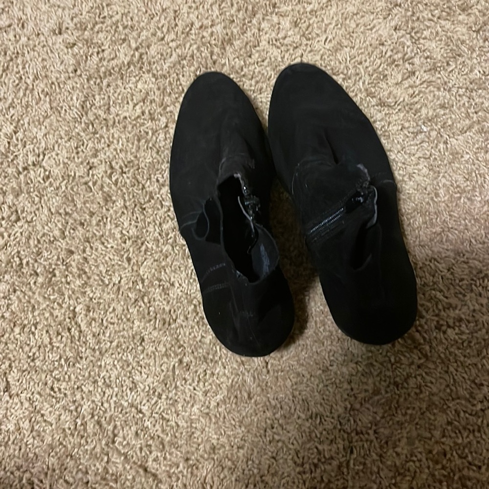 Heels, color black, size 8 1/2